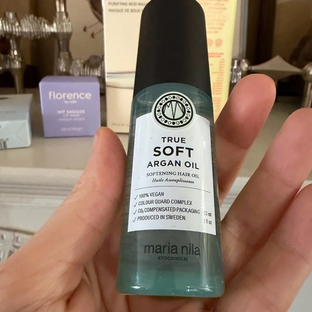 HUGE Skincare & Haircare Bundle - 6 Full Size Products